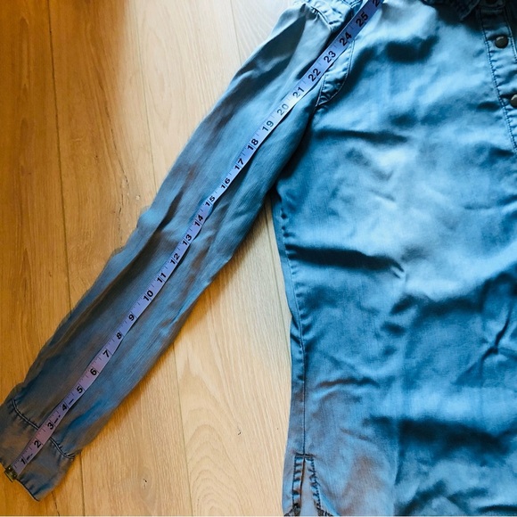 Guess Light Blue Chambray Shirt in Light Blue Size M - Picture 6 of 12